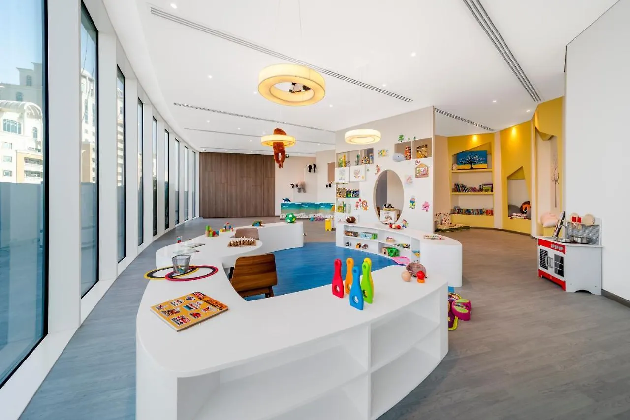 Five Jumeirah Village Dubaj Hotel
