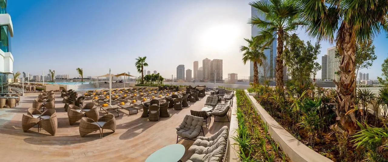 Five Jumeirah Village Dubaj
